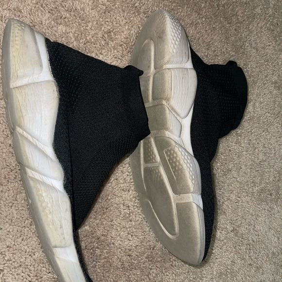 Sneakers - Picture 6 of 6